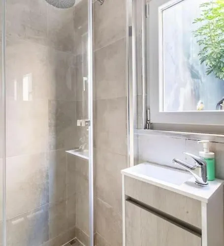 16 Rc - Patio リスボン