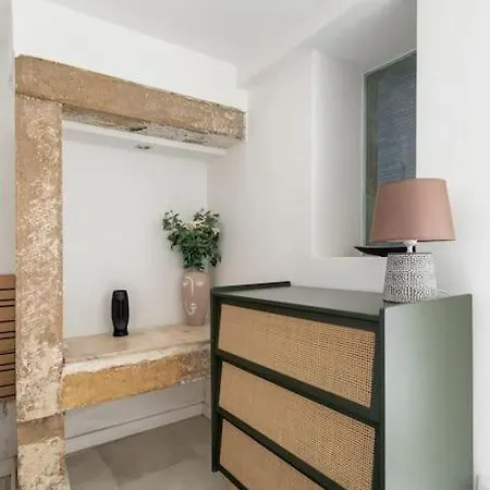 16 Rc - Patio * Lisboa